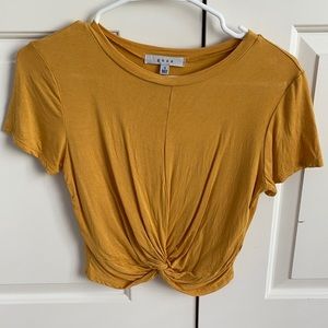 Mustard yellow cropped t-shirt